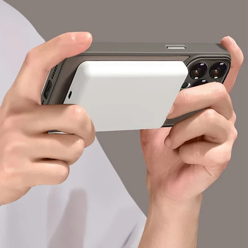 Cover Magnetica Opaca MagSafe per iPhone 17 16 15 14 Plus 13 12 11 Pro Max – Traslucida Antiurto
